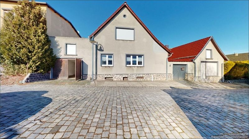 PROVISIONSFREI: Viel Raum unter einem Dach – 8-Zimmer-Haus in Klostermansfeld